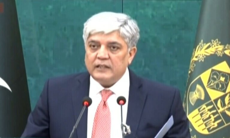 Forign minster pakistan